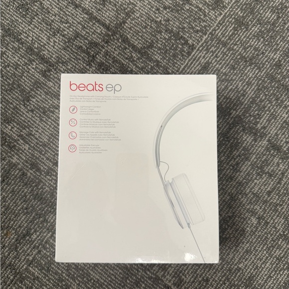 Beats EP White Headphones - Picture 4 of 4